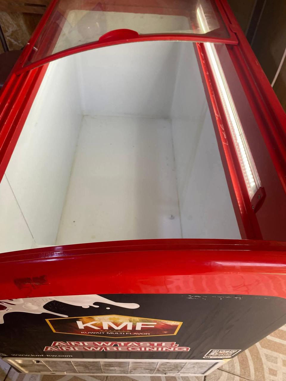 للبيع مجمدة عارضة تركي حجم 16 نظيفة   السعر 300  *********** موجود واتساب
