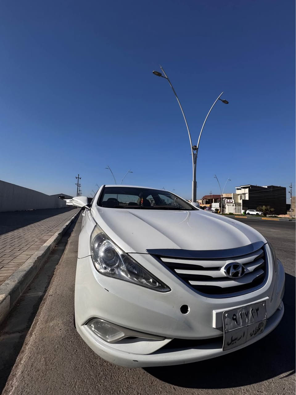 سوناتا خليجي 14 كفالة  عامة 

محرك 2400 دوش 

رقم اربيل سنويه منتهية 

دواخل اسود وبيجي 
كير مكينه صبغ كهربائيات كله مكفوله 
ما عدا بارد قلبل ع كد اربع اصابع بالمدكر الامامي ( فقط بارد بدون صبغ )  
تخم تاير جديد 
اشاير بالمري 
مرايات شفط 

سيارة مال بيت ما متعوبه 

السعر ؛   135 

المكان البصرة حي الاصدقاء 
تواصل ؛ *********** البصرة, العراق
