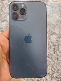 ايفون ١٢ برو ماكس  مامفتوح  السعر ٣٥٠ ٠٧٨٠٨٩٠٦٤٨٤