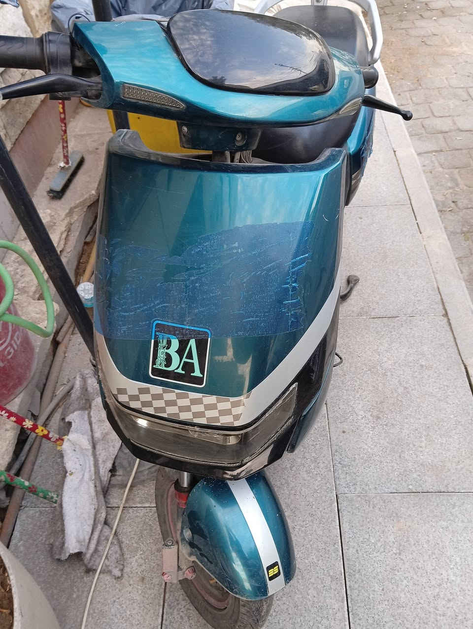 السلام عليكم  دراجه شحن للبيع  عنواني كراده الجادريه هذه رقمي للتواصل ***********
