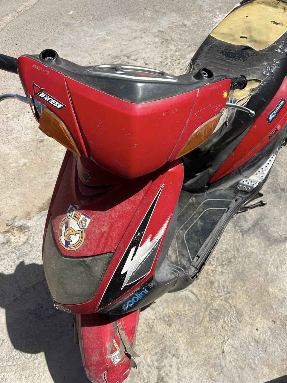 سلام عليكم دراجة سكنس نثية للبيع الدراجة مجفتة بس هندر عوزها باتري السعر 350وبيها مجال العنوان بغداد الشعب الرقم ***********
