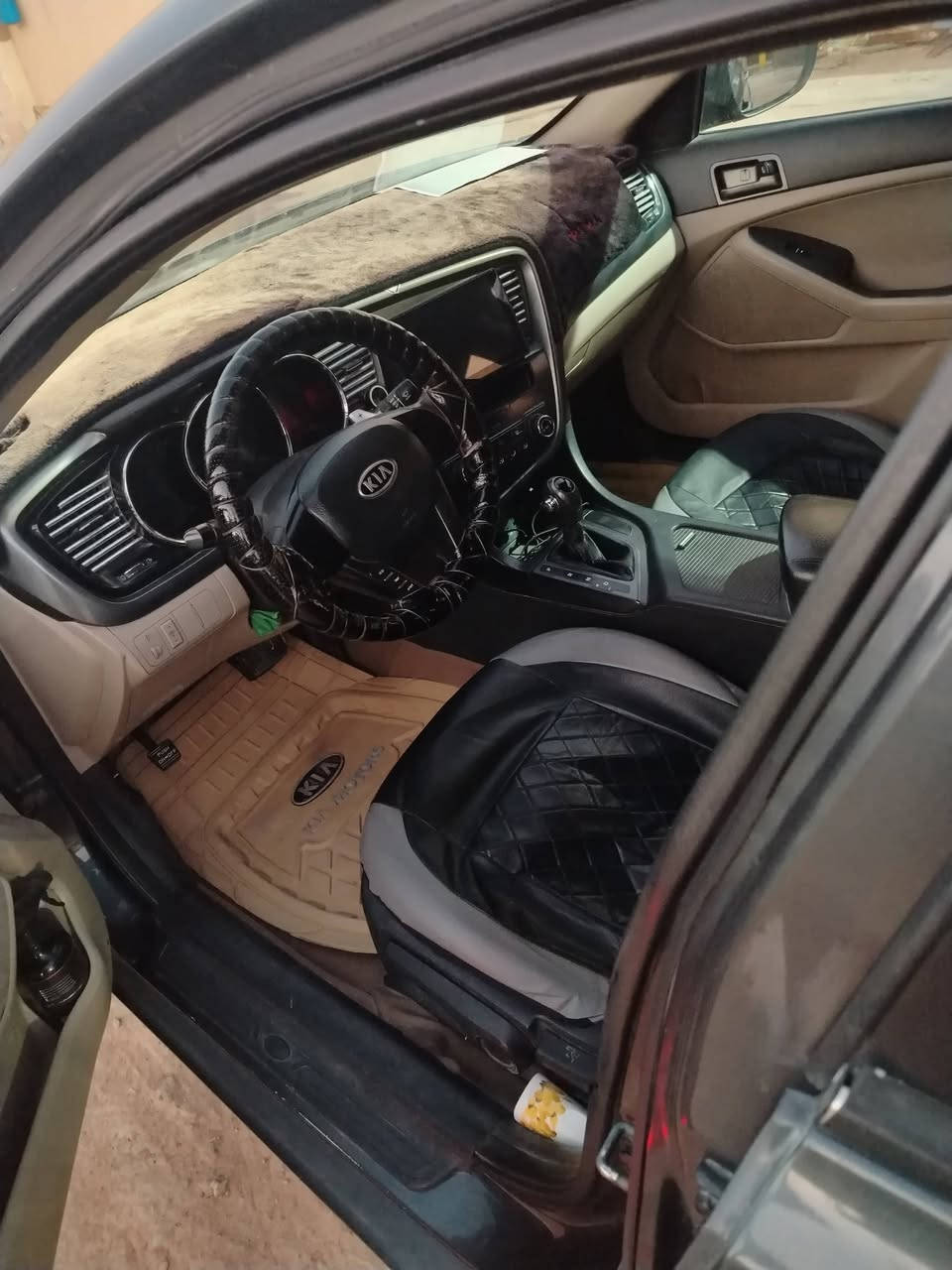 اوبتما 12 خليجي مكينه الفين دوش بيها تبديل قبق الجنطه فقط علما السيارة مصبوغه عام نتيجة جراد رقم بصرة بسمي جاهزة من كلشي مكينه وكير وتبريد وتدفئه وتخم تاير وكهربائيات كلها شرط السعر 110 وبيها مجال
***********
