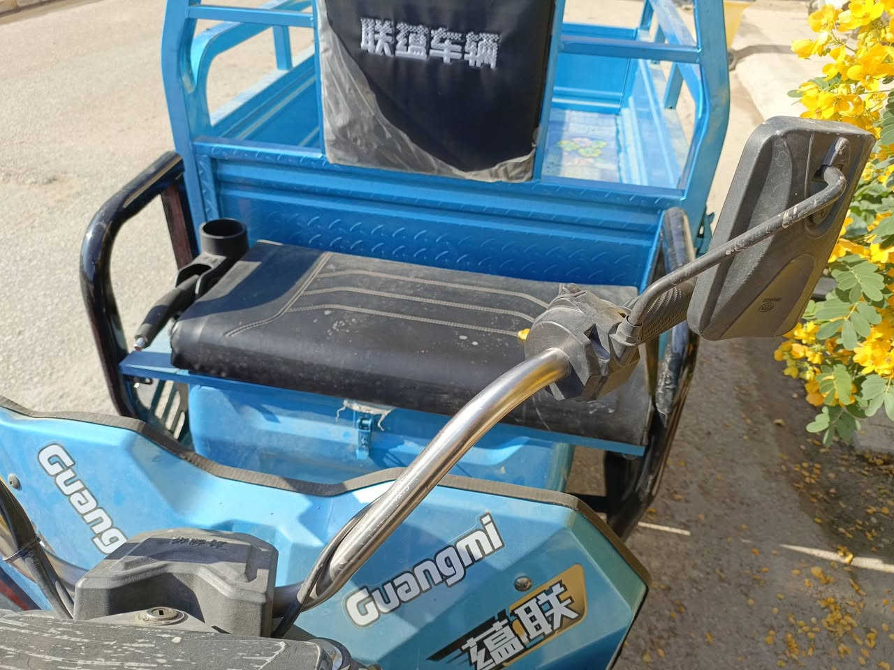 السلام عليكم
اقرة المنشور زين

ستوته شحن للبيع موديل 2025 جديدة مستخدمه شهر بطاريات 5 كاملات جدد مابيها اي شي جديدة ومسعجل جدا عل بيع وهي سعرها الاصلي والله بمليون و400 الف بس اني مستعجل ومحتاج ورايدها بمليون فقط لان محتاج ابيعها ب هيج سعر وماعتقد اكو هيج سعر مكاني كربلاء للاستفسار *********** بي واتساب
