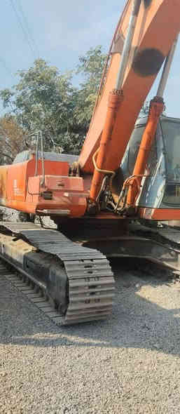 حفارة EX 330  hitachi   موديل 2000 للبيع 
*********** 
كلار - سليمانية
