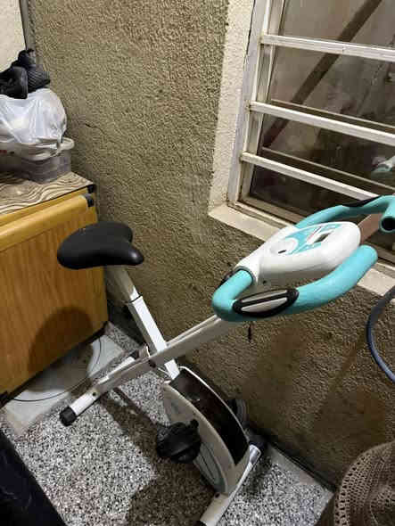 سلام عليكم جهاز رياضي للبيع نضافه 100/100 شرط الفحص بدون اي مشكله حته العداد الالكتروني شغال وتكدر تطبكه طباكي مثل الدرج استعمال شهرين مكاني كربلاء سيف سعد السعر 90 وبيه مجال قليلل
***********
