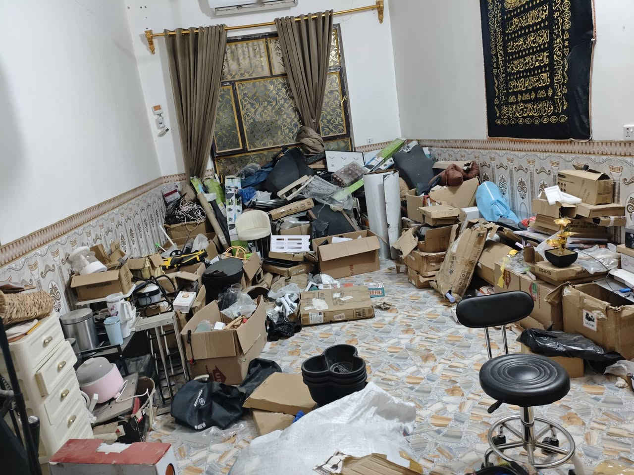 بضاعه امزون مفوله للبيع 
الاتصال على الرقم ***********
