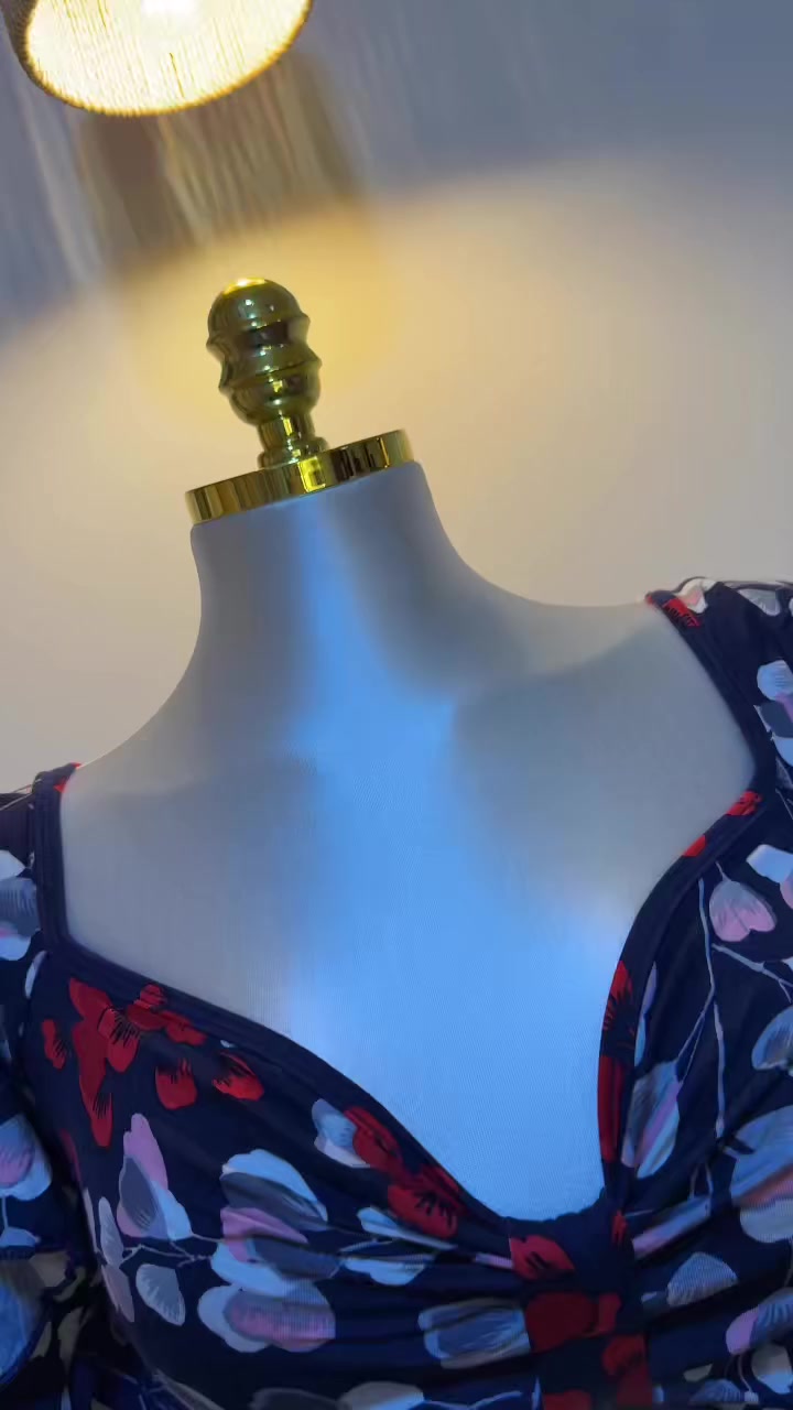 ⁨	موديل جديدمختلف جذرياً، وفخم زبدة تخلي الجسم يتنفس🩷🍭🍬💗
سعرهه 15💗
تلبس من L لحدXXL ، كل القياسات متوفرة!
لا تضيعين الفرصة... الكمية محدودة توصيل سريع لكل المحافظات دزي دايركت  وحجزيها قبل ما تخلص 🤤💗
توصيل 🚚 5
تابعوا الصفحة حتى يصل لكم كل جديدنا وعروضنا 
للطلب يرجى مراسلة الصفحة (***********)
