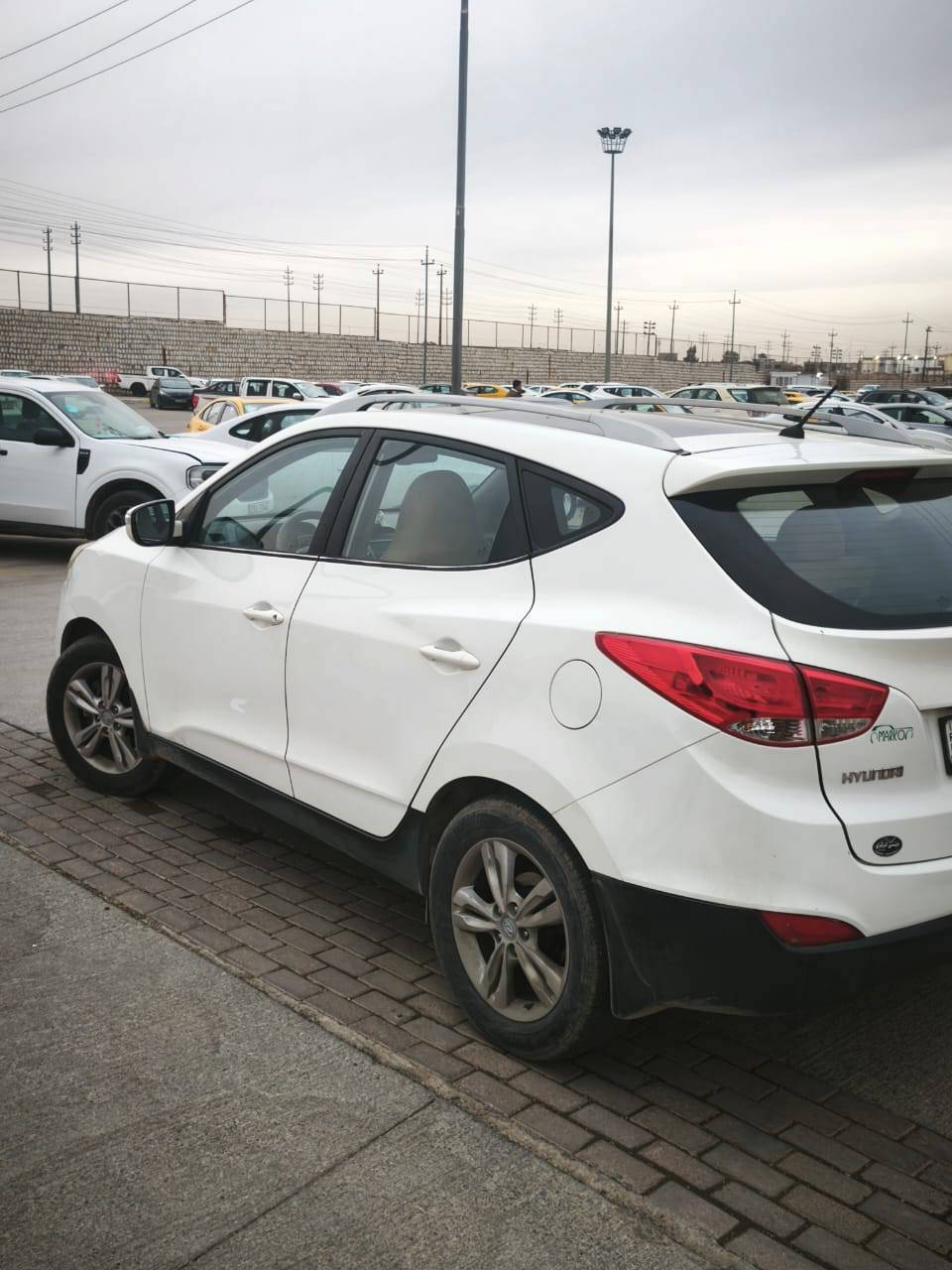 هيونداي توسان 2012 وارد خليجي 
ماشية 249 ألف كيلومتر محرك 20
باب عكس سائق مبدل بلادي 
سنوية جديدة لل 2027
مابيها أي خلل او نقص 
تخم تايرات جديد 

🟪 السعر  :: الطلب في التعليقات ويوصلك مباشرة ✍️ 📩

تبريد مركزي شاشة كامرة خلفية 
شاشة حساسات مانع انزلاق 

رقم صاحب السيارة 
***********
