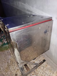 البيع صندوك استيل سعره 250وبي مجال وصالانصه مال مان250وبيه مجال  07839...