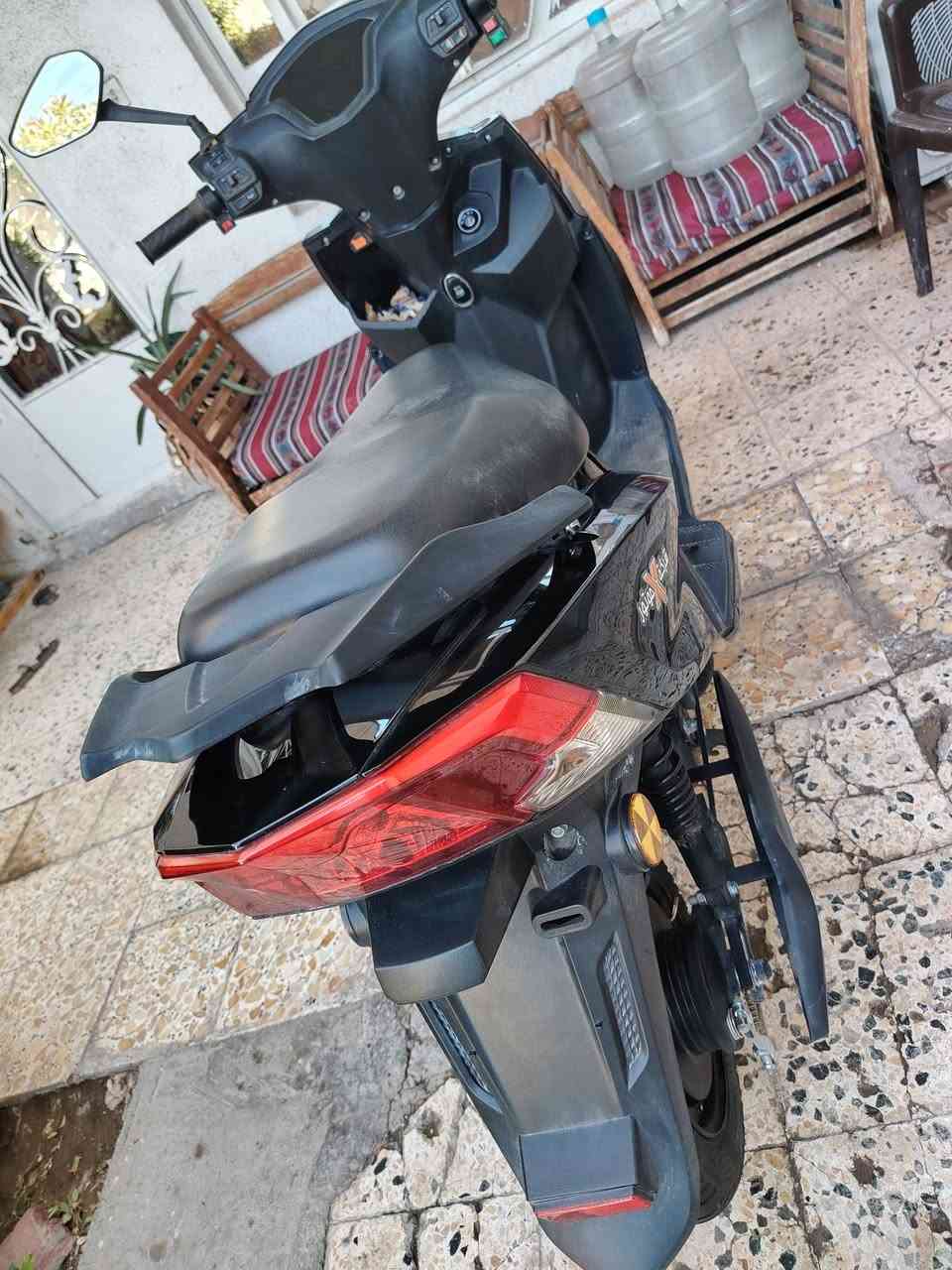 السلام عليكم دراجه سكنس موديل 2025 شحن جديده كلش نضيفه نقصها بس بطاريات الباقي كله شغال
 مكاني بغداد حي العلام  راسلوني ع هذا الرقم واتساب أو ع الفيس ***********
