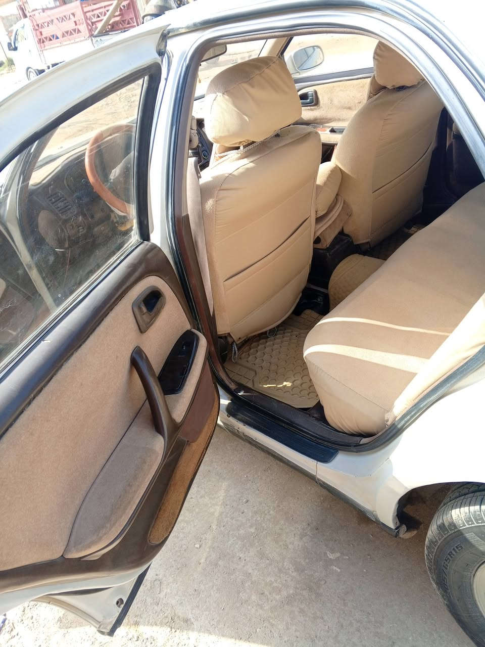 سيارة للبيع كرستة نفخ  موديل 1993الصبغ لؤلؤي محرك 2500كفاله عامه سياره جاهزه وبسمي سنويه جديده رقم انكليزي سياره جاهزه سدر دخم تاير الغرفه غرفه الشركه الاتصال عالى الرقم الاتي ***********الاعنوان ذي قار الشطره حي الزهراء
