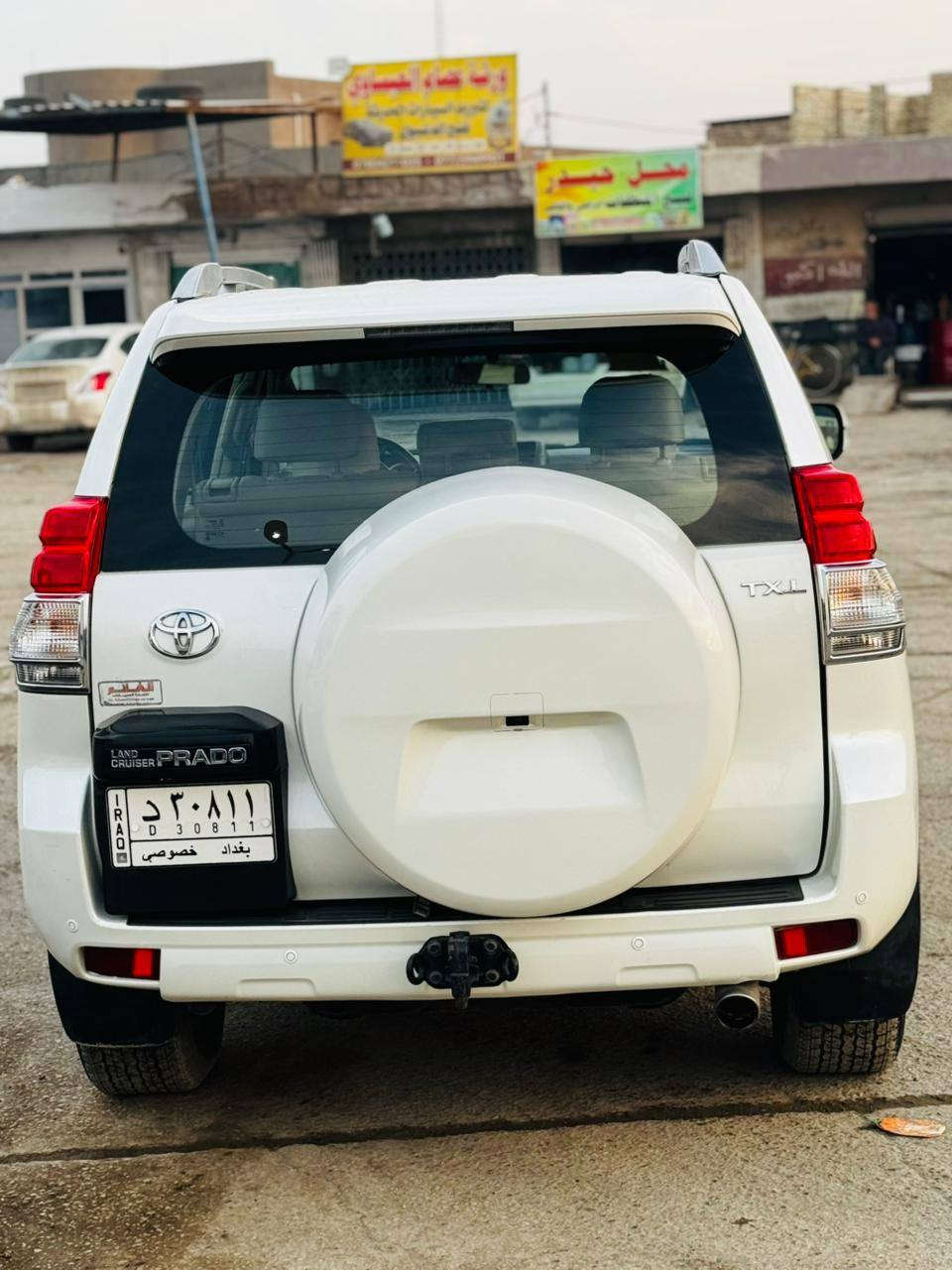 بسمي مكفوله من الضربه والتبديل
مكينه6 سلندر 
حداديه مسويلها ادمه كامله 
تخم تاير جديد
السياره فول مواصفات فول 
فتحه 
بصمه كشنات جلد 
7 راكب 
السياره ماشيه  فوك لا ١٠٠ شويه 
جاهزه عل ٢٤ حبايه 
وسياره عل ايد وحده 
السعر 280 وبيها مجال بسيط 
مكانها حله 
***********
