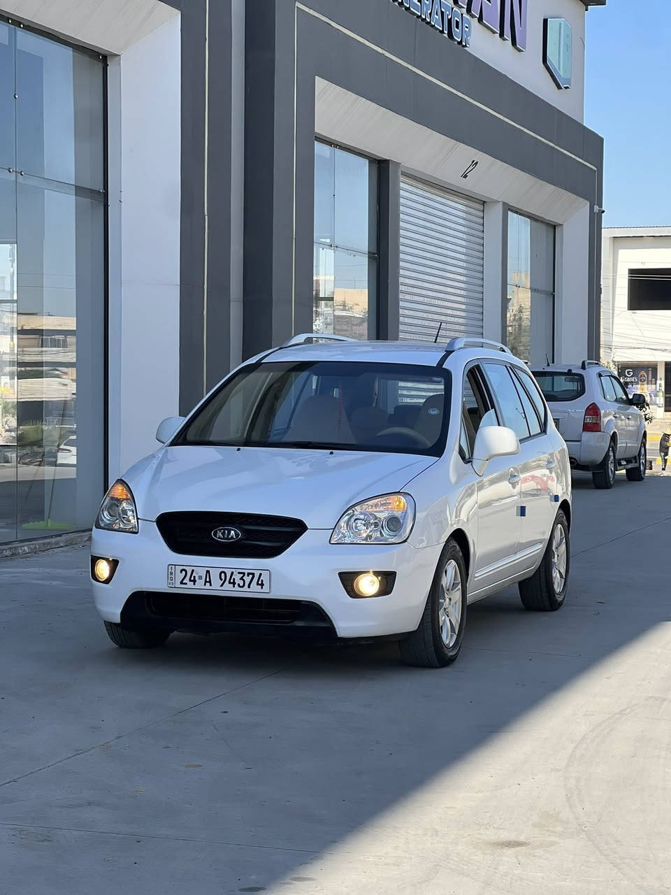 للبيع
كيا كارنز  2009
السياره بدون قطره جراد
بيها بس بوند صبغ وبدون اي معجون شرط 

1-جامات كهرباء+السايق اوتو
2-مرايات كهرباء 
3- داخل لونين وجداً نضيف على وضع الشركه 
4-ثلاثة مقاعد
5- قطعتين تبريد 
6- خمسه ويل كب
7-حساسات خلفيه شغالة
8-شاشة ايباد +كامره شغاله
 
كير شرط درجة اولى
محرك درجة اولى 
السيارة كلها على وضع الشركه وبدون اي نقوصات 

شرط التحويل 

هزة جديدة 
رقم دهوك مسطرة

مكانها نينوى
السعر (117) وبيها مجال 
***********
***********
