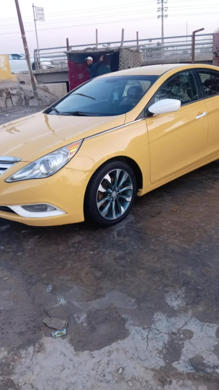 سوناتا 2013تبديل جاملغ وبنيد وباب سياره خير من الله مكينه وكير وحداديه ع شرط السعر 83 بيع مستعجل رقمي***********
