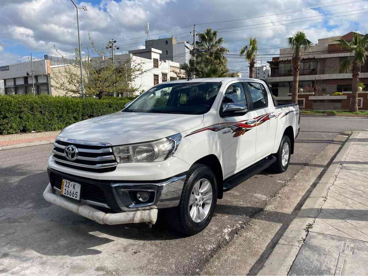 تويوتا هايلوكس  موديل 2016 سيارة كفاله عام ماشيه 180 سيارة بسمي كير عادي رقم أربيل  رقم و سنوية جديد سعرها  242 و بيها مجال  رقم الهاتف *********** أربيل, العراق
