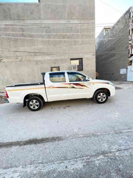 سلام عليكم بيكم هايلوكس تويوتا كويتي اصل شاصي 19كير اوتوماتيك  موديل 2008سياره جاهزه من كلشي سياره بيها صبغ بس البنيد سياره مصفره غرامات سنويه جديده هزه جديده رقم واسط تخم تأير صدر خلفي وأمامي كله جديد كير مكينه مكفولات مكان السياره بغداد السعر 138وبيها مجال بصيط انتصل عل رقم ***********
