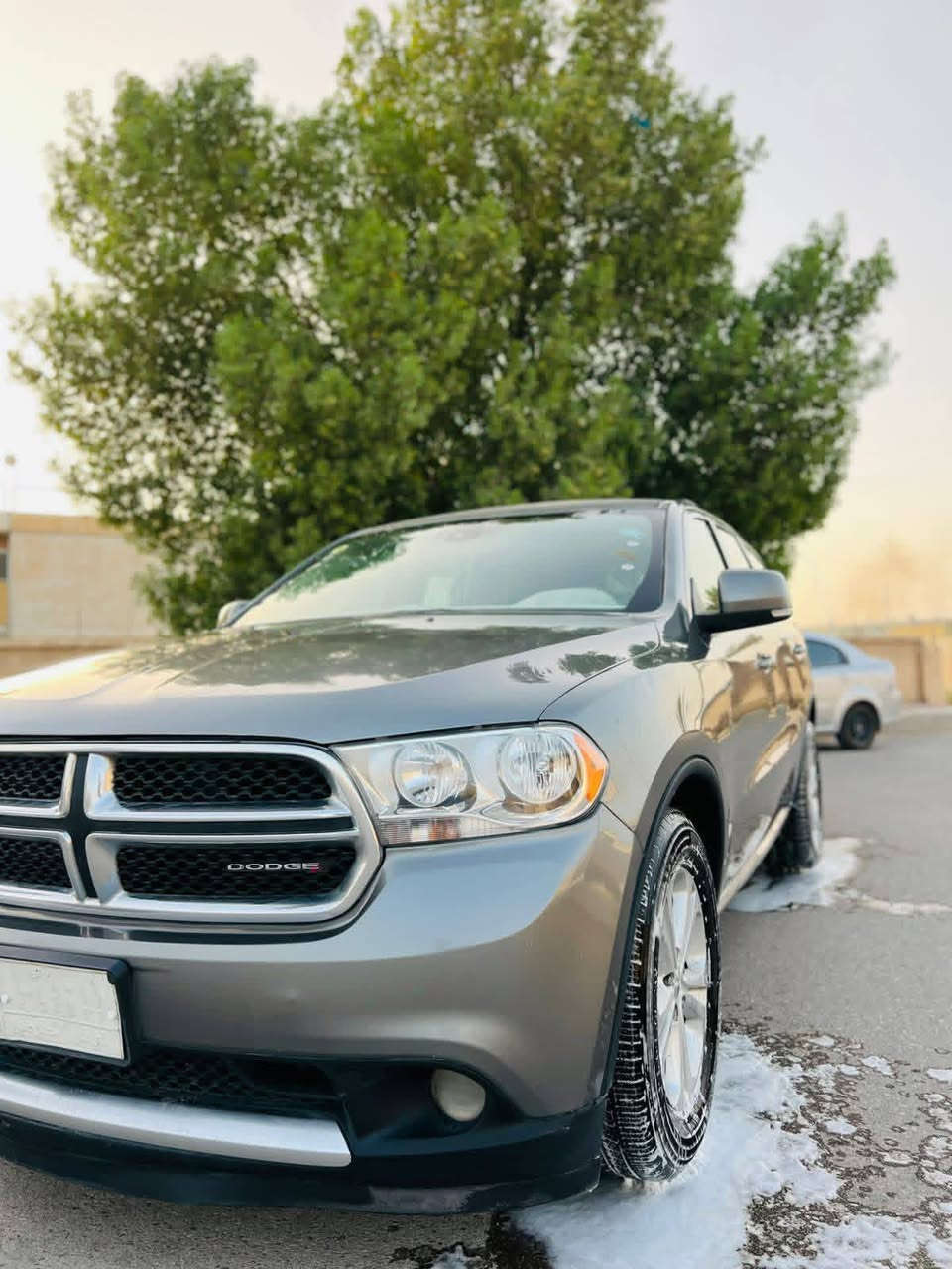 سلام عليكم للبيع 
دورنكو موديل 2012 رقم ذي قار إنكليزي بسمي
سياره بيه جاملغ وبنيد ومكانات صبغ بسيطه كلش
مواصفات فول عده الفتحه 
شاشه 
كامره دواره 
تحكم استيرن جهتين 
كشنات كهرباء 
لايت زنون 
جنطه ذكيه 
حساسات 
لد نهاري 
محرك 6 سلندر 
7 راكب 
3 قطع تبريد 
وباقي المواصفات المعروفه 
مكينه وكير مكفولات 
سياره جديده وجاهزه مكينه وكير وحداده وتخم تاير وتبريد جاهزه كلش  
مــكان-ســيــاره-النــاصريـه 
الــسـعر: 150 وبيها مجال الله شاهد  مو سعرها ومناسب جوه سوگ 
الاستفسار اكثر 
***********
