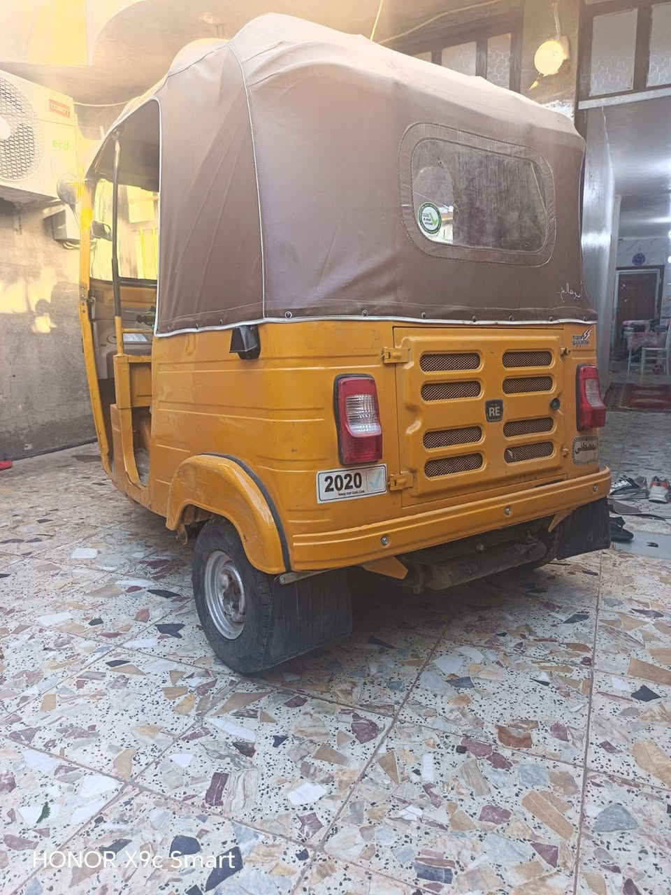 سلام عليكم شباب تكتك موديل 2020 رقم وسنويه بغداد ***********
