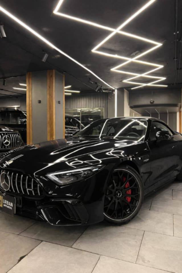 🔥 Mercedes SL55 AMG 🔥
Model 2024
Zero – وكيل ✨

🖤 لون أسود / فرش أسود
⚡ 4000cc – V8 BITURBO – 4MATIC
🐎 469 HP أداء يخطف الأنظار

🚀 كاملة المواصفات: ✔️ كراسي AMG
✔️ كهرباء + Memory
✔️ Massage
✔️ Heating & Cooling
✔️ Burmester Sound System 🎵
✔️ كاميرا 360 📸
✔️ Radar
✔️ Head Up Display
✔️ دخول وتشغيل ذكي

سيارة تجمع بين الفخامة والأداء الرياضي بشكل استثنائي 👌
جاهزة لعشاق التميز والفخامة الألمانية 🇩🇪

📞 للتواصل والمعاينة: DM / اتصال


**إذا كنت صاحب هذا الإعلان وتريد حذفه لأي سبب، رجاءا أرسل رسالة إلى الدعم الفني**