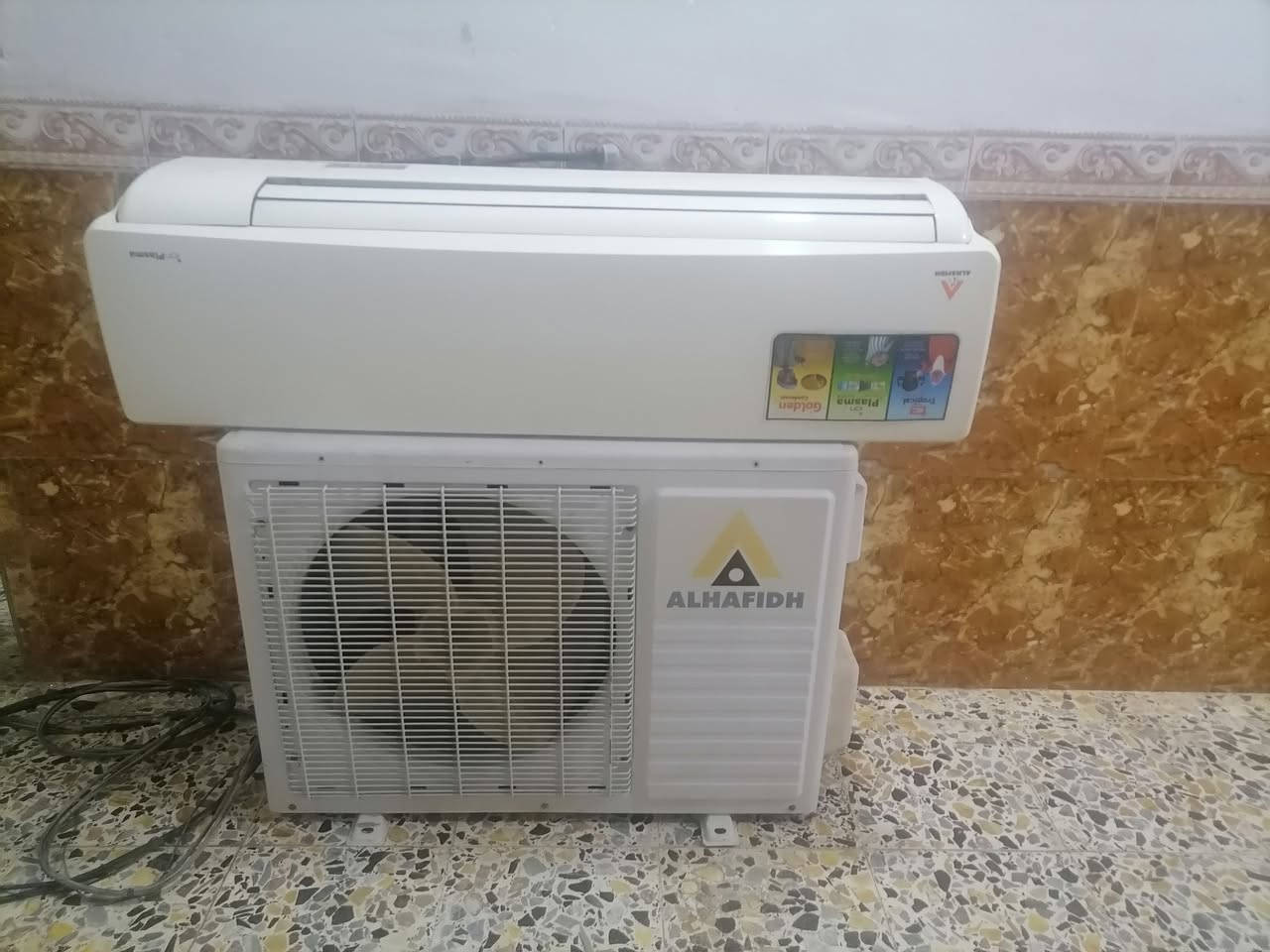 سبلت طنين الحافظ نضيف كلش للبيع شرط الفحص سعره ٤٢٥ وبي مجال اتصال هاتفي ***********
