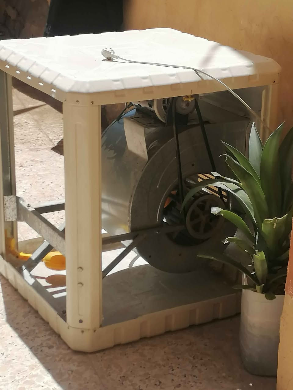 مبرده جديده حجم الوسط شغاله على الفحص تبريد فول سرعتين تفحص لمن تقنع حتى عالمولده تشتغل كلشي مابيهه بس ماعدي مكان 
السعر على الخاص ع نجف كوفه  حي ميسان *********** 🌺 النجف, العراق
