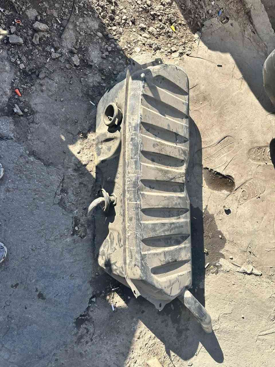 السلام عليكم تانكي كامل مال دب مال حاوية كامل السعر 180 الف كامل مكاني بغداد الكرادة ***********
