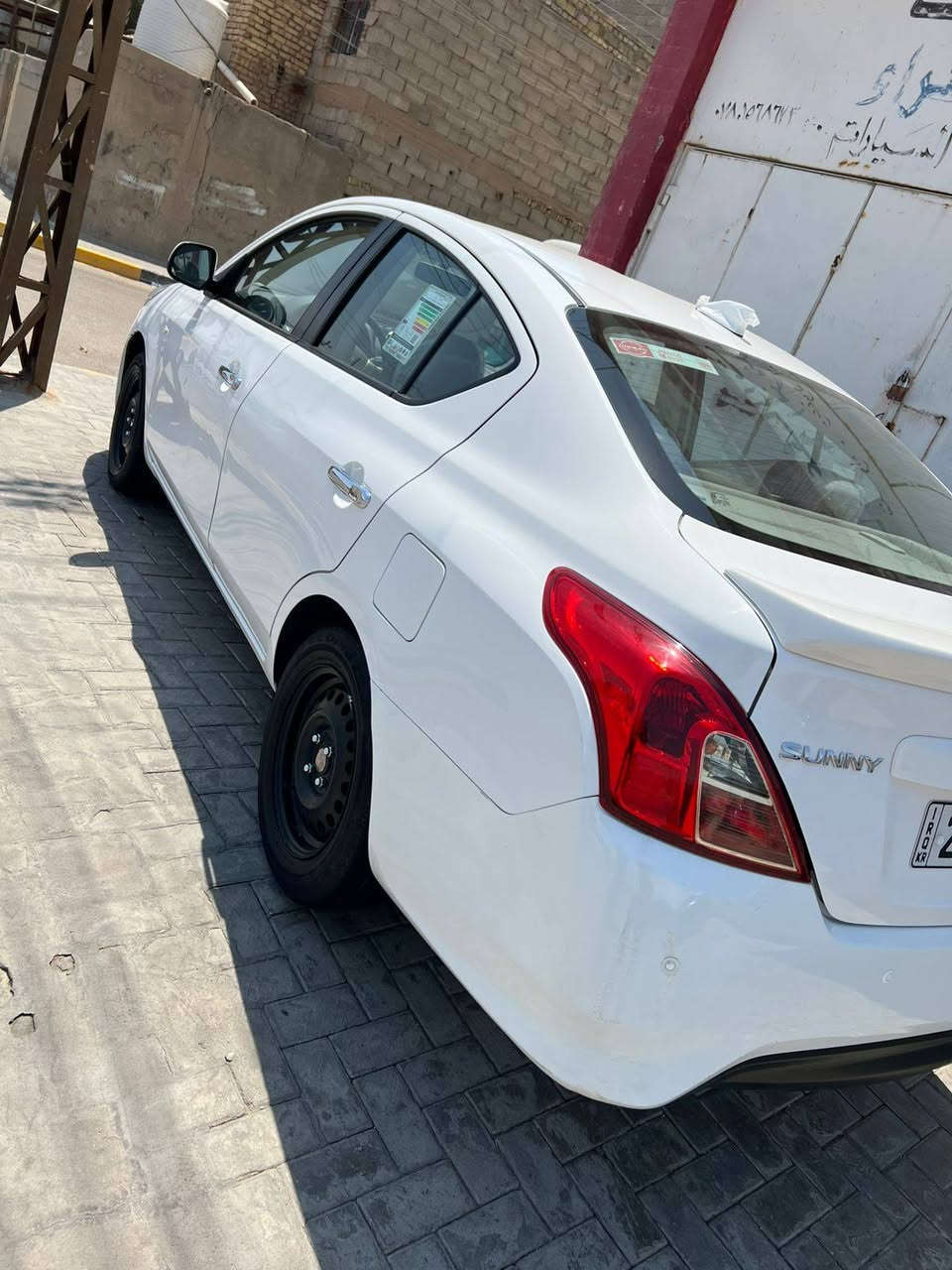 (نيسان صني مديل 24 بيها نص صبغ بلباب وبارد بلجاملغ المامي
سنويه 30 سياره ماشيه 47 الف مكاني بصره القبله حي الجامعه
 السعر 120 وبيها مجال  2***********
