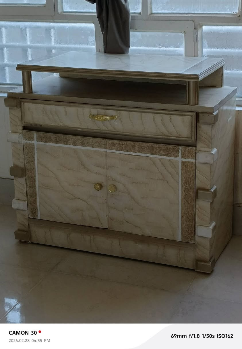 غرفه للبيع ماصار هواي مستعمله السعر خاص التواصل مع الرقم ***********
