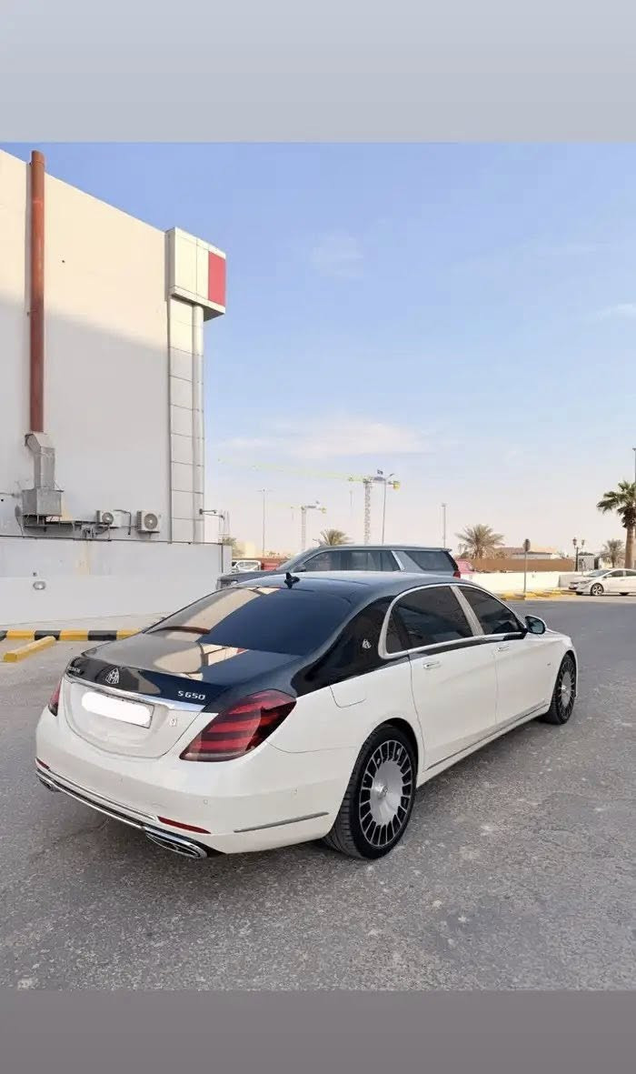 السلام عليكم//  

بدون اوراق كلك ادوات//

مارسدس مايباخ   //  s560 V12 

مكفول من الصبغ والكص والسرقه //

ماشيه 117  الف كم //

وتساب موجود لان ما متواجد على الاتصال فقط وتساب//

 ***********
