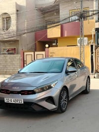 كيا فورتي  موديل 2023 محرك وكير شرط ما مفتوح  مواصفات نص فول  ماشيه 52...