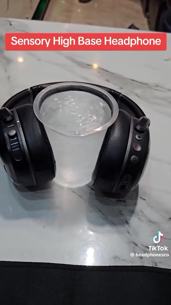 سماعات Skullcandy Crusher ANC اللاسلكية التي تعمل بتقنية البلوتوث.تتميز السماعة بخاصية إلغاء الضوضاء النشط (ANC) لتوفير تجربة صوتية غامرة.تحتوي على تقنية Bass الحسية القابلة للتعديل، والتي تتيح لك تخصيص مستوى الجهير.تتضمن ميزة Find with Tile المدمجة للمساعدة في تحديد موقع السماعة في حال فقدانها.توفر السماعة عمر بطارية يصل إلى 24 ساعة تقريبًا مع تقنية الشحن السريع.السعر 100 الف شامل التوصيل


**إذا كنت صاحب هذا الإعلان وتريد حذفه لأي سبب، رجاءا أرسل رسالة إلى الدعم الفني**