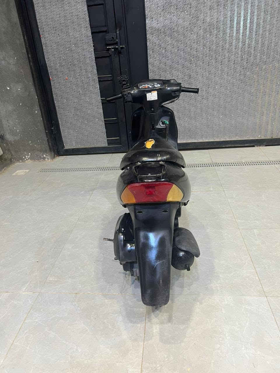 دراجه ساسوكي رياضي وكيل ماخذها وحاليا بدلت بوشه وبستم اصليات السعر 300
مكانها المجر وكيلها بشارع بغداد 
للاتصال ***********
