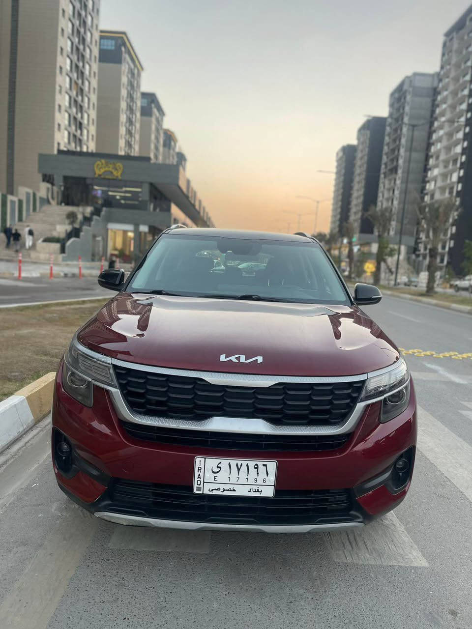 سلام عليكم للبيع كيا سليتوز خليجي موديل 2023 ماشية 11 الف حقيقي السيارة صار بيها حادث وصار بيها صبغ مكاني حي الجهاد للاتصال  *********** بغداد, العراق
