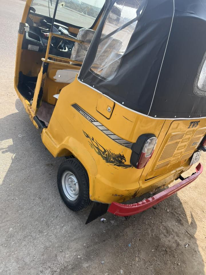 تكتك رقم إنكليزي وسنويه بصره 2019 داخله 2020 المكينه ما مفتوحه البدي خالي من الضربه المكان البصره السعر 4600 وبيها مجال


**إذا كنت صاحب هذا الإعلان وتريد حذفه لأي سبب، رجاءا أرسل رسالة إلى الدعم الفني**