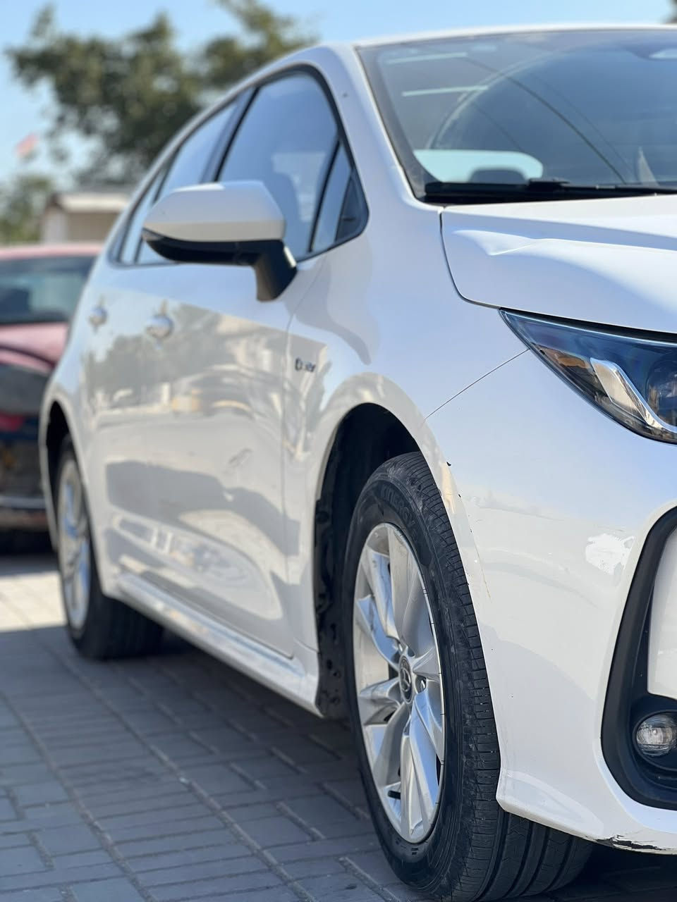 🚗 للبيع – تويوتا كورلا 2025 هايبرد
✨ خليجي 

📄 باسمي نظام وكاله مطلقة السياره سنتين وتصير حره 

🔹 الممشى: 20.000 كم فقط

🔹 السيارة نظيفة جداً استعمال شخصي

⚙️ المواصفات:

✅ لِد نهاري

✅ شاشة ديجتل

✅ شاشة Apple CarPlay

✅ كشنات مخمل

✅ فتحة سقف

✅ بصمة أبواب

✅ بصمة تشغيل

✅ وباقي مواصفات الكورلا المعروفة

📍 الموقع: بغداد – البلديات

📩 للاستفسار: ***********
