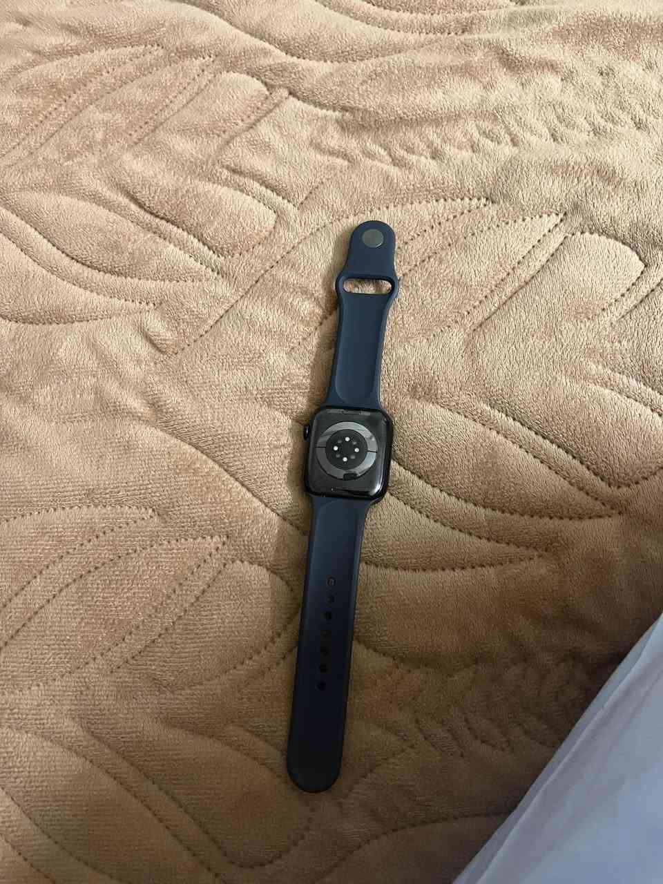 مرحبا ساعه ابل اشتريتها وابد مستخدمتها  الجيل التاسع الحجم الوسط بطاريتها ١٠٠ للمرواسه بمكينه جاك او للي يريد يشتريها


**إذا كنت صاحب هذا الإعلان وتريد حذفه لأي سبب، رجاءا أرسل رسالة إلى الدعم الفني**