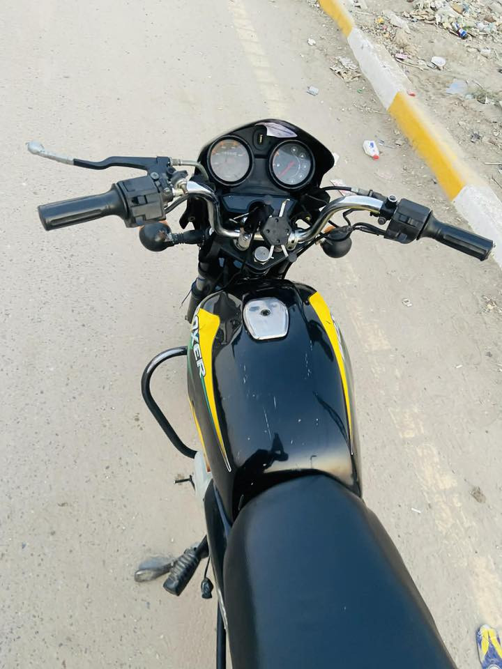 للبيع.  دراجه كامله اي نقص مبيهه. كفاله. موديل21 مكينه وشاصي. واوراق اصولي كله اصولي. كهربايات كامله سعره900 مجالهه قليل مكانهه  . الغزاليه ***********
