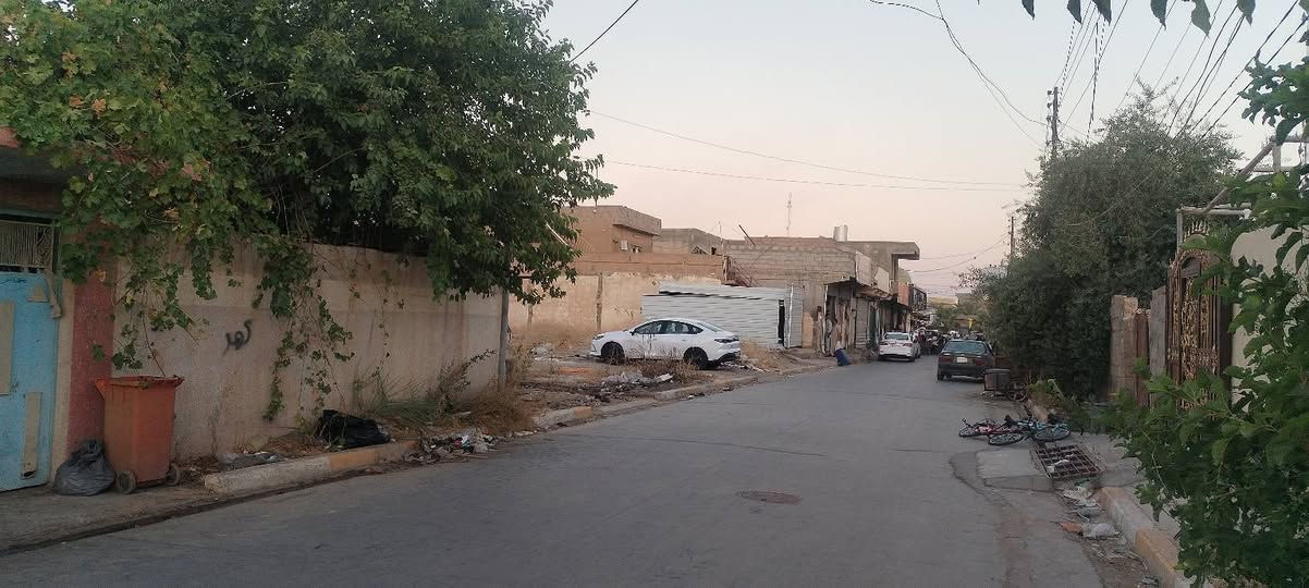 سلام عليكم
دار للبيع مساحة ٢٥٢ متر ( طابو ) 

الموقع شارع الكهربائيين

قرب بيت رشيد خياط 

 موقع تجاري والكل تعرف الشارع صار كلة مخازن وجمل
يعني يرهم مشروع

للتفاصيل اكثر     ***********
