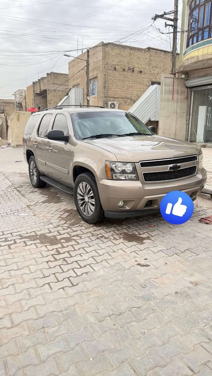 السلام عليكم للبيع تاهو ادوات  موديل 2007 مكفوله من ضربه وكص  حته من البارد خليجيه مواصفات LT جاهزه على آخر حبايه تخم تاير تبريد لايت زنون دوشمه الكاعيات الدشبول بدون كسر 
السياره ربع ما تذب عليها 
السعر 65 مكاني بغداد ***********

