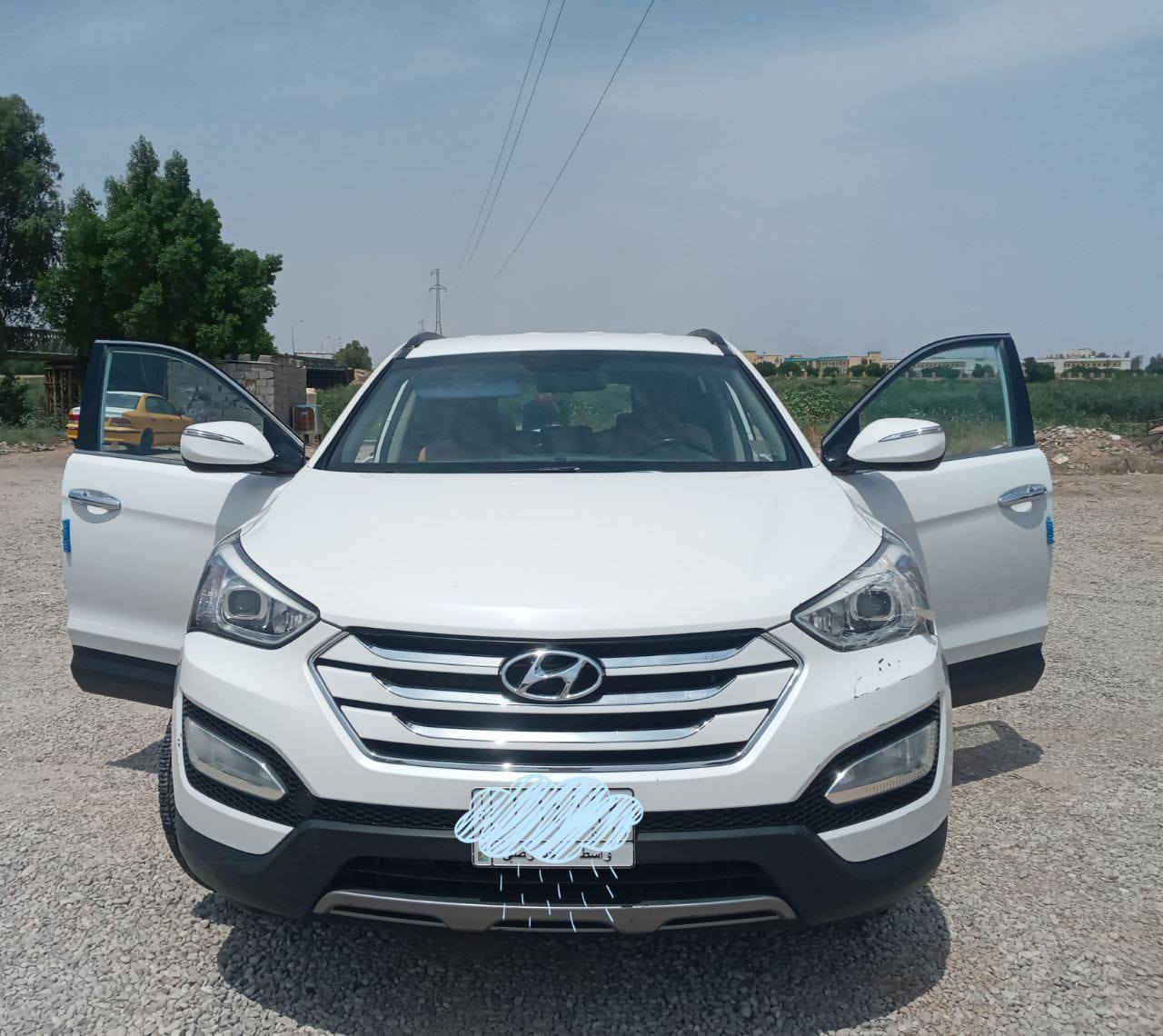 السلام عليكم للبيع سنتافي خليجي 2014 محرك 2500 باسمي وسنويه 2027 لون ابيض صدفي ماشيه 150 كم بسعر 160 وبيها مجال  للاستفسار اكثر  ع الرقم ***********
