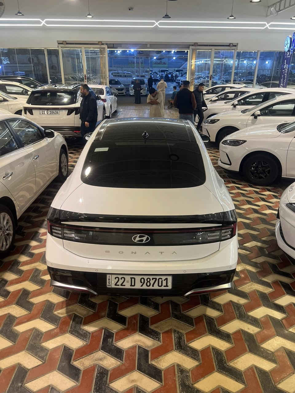 السلام عليكم سوناتا٢٠٢٤رقم اربيل خليجي كفاله عامه فول ١على١ محرك ٢٥٠٠  السعر ٢٣٥بيه مجال
 ***********
