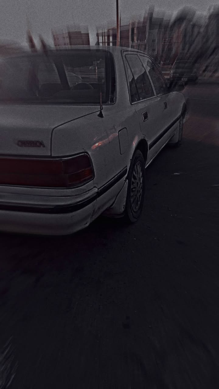 السلام عليكم كروسيدا موديل 1989 مكفوله من الاصوليات كله ولكص ونقل بسمي سعر 48 وبيه مجال بسمي عنواني البصره الجزيره  ***********
