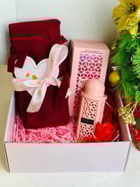 هدايا عيد الحب • بوكس هدايا • حجز بالصوره