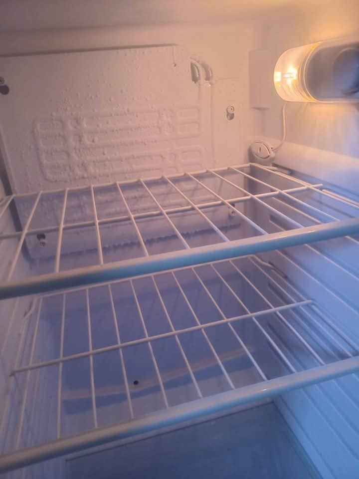 ثلاجه جديده للبيع السعر 225 بيها مجال


**إذا كنت صاحب هذا الإعلان وتريد حذفه لأي سبب، رجاءا أرسل رسالة إلى الدعم الفني**