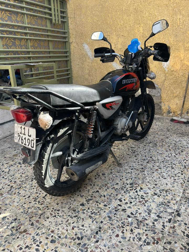 سلام عليكم بوكسر موديل 21مجفته تجفيت شركه دراجه حلوه رقم بغداد لوحات انكليزي تحويل ثاني يوم مكاني بغداد حي النصر ***********
