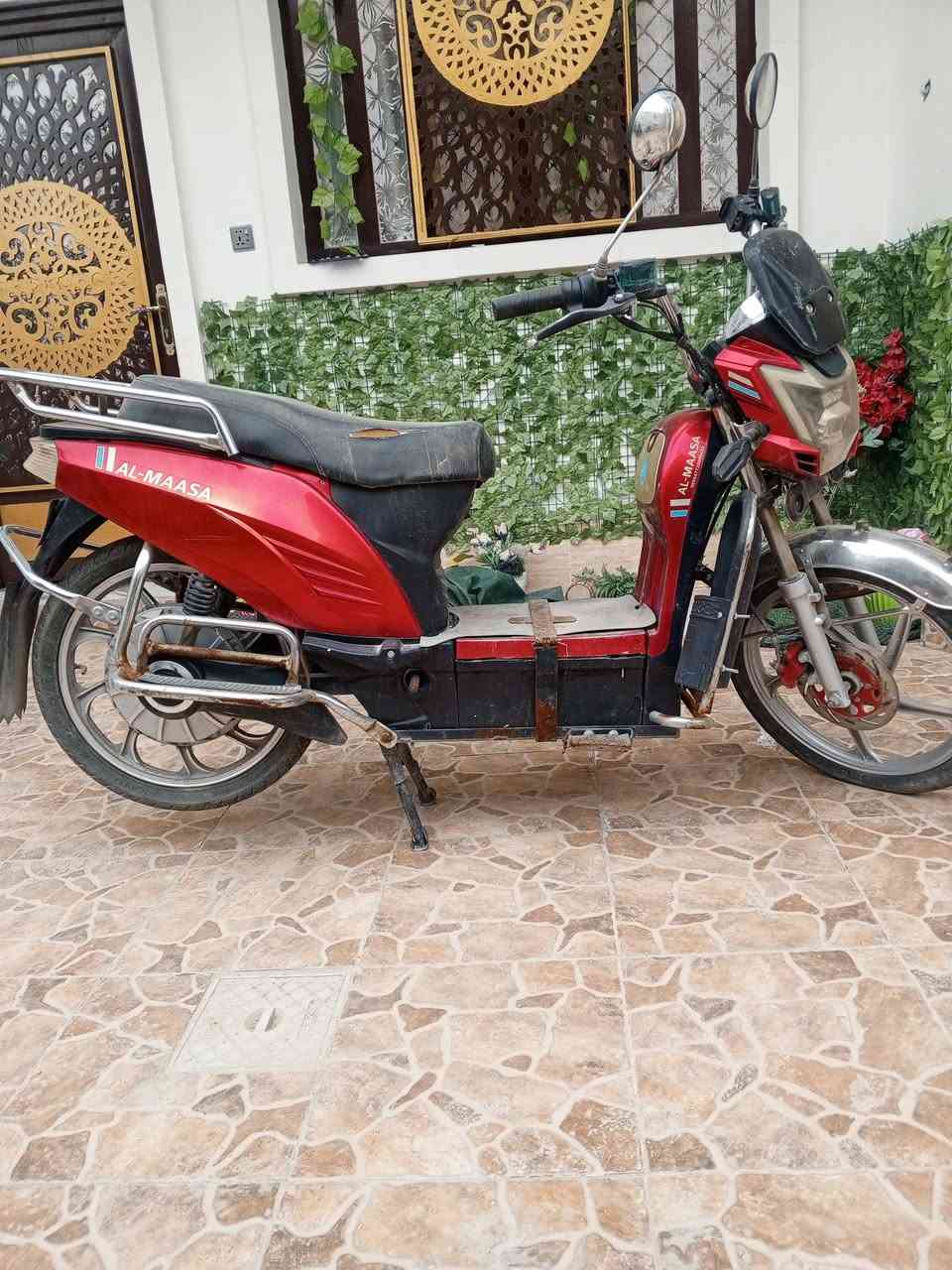 ماطور هارلي للبيع نضيف نقص بطاريات فقط السعر 250
***********
