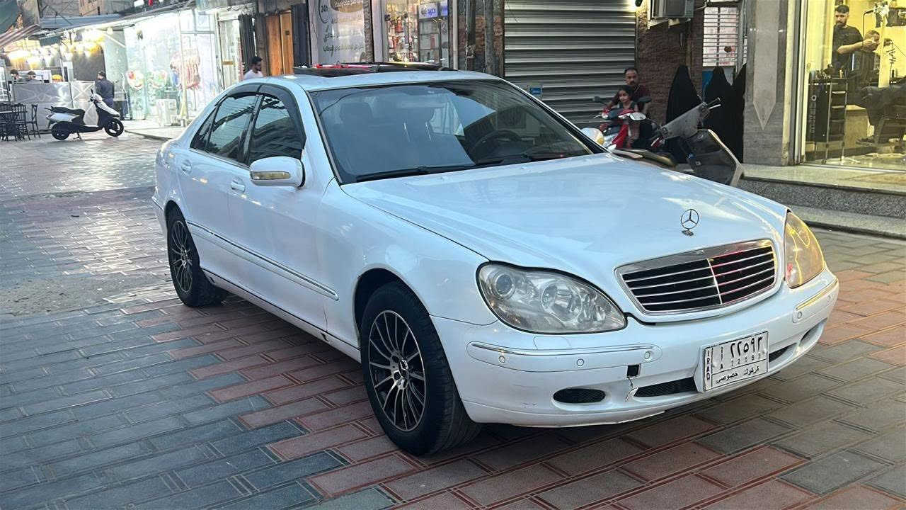 غواصه 2002 حجم 320 باب قصير وارد يابان
بدون ضربه صبغ عام جماليه 
محرك كير حداديته تبريد كهربائياته كله جاهزه وجديد 
تبربد شغال تخم تاير باتري جدد 
فول موصفات للاخير 

رقمه كركوك قرار 48 مفحوصه مرور وكمرك وسنويه عظم عاج ورقم الماني فقط وكاله من المالك مو تحويل السعر   63 ورقه وبيه مجال بسيط ***********
