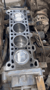 محل الأخوين ل تصليح كافت السيارات الايرانيه  و الاكوريه بدارت ابو دلال و ابو هشام القريشي العنوان قرب حسينيه محسن الحكيم الرقم *********** واهلا وسهلا بيكم 🌹🇮🇶
