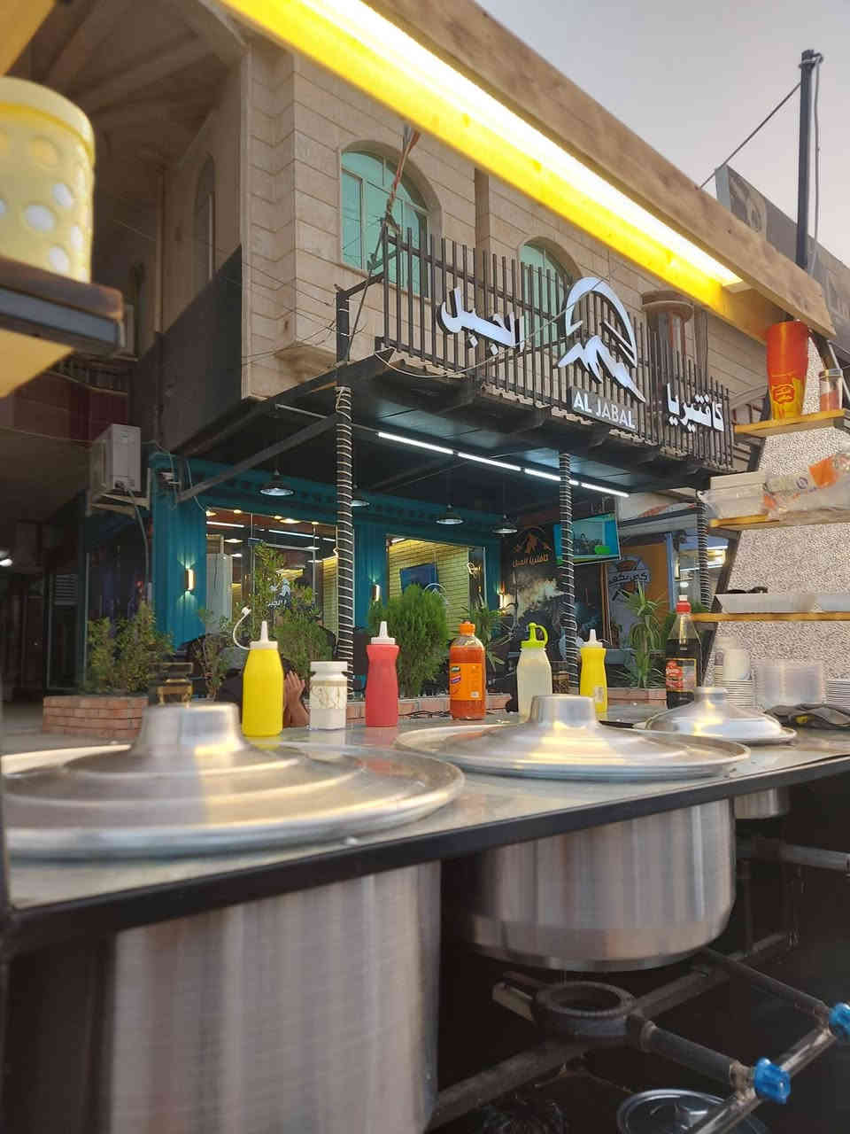 للبيع
300 الف مع كافه غراض الموجودة بالصور
عنوان حمدانيه مجاور مصرف الرافدين 
***********
