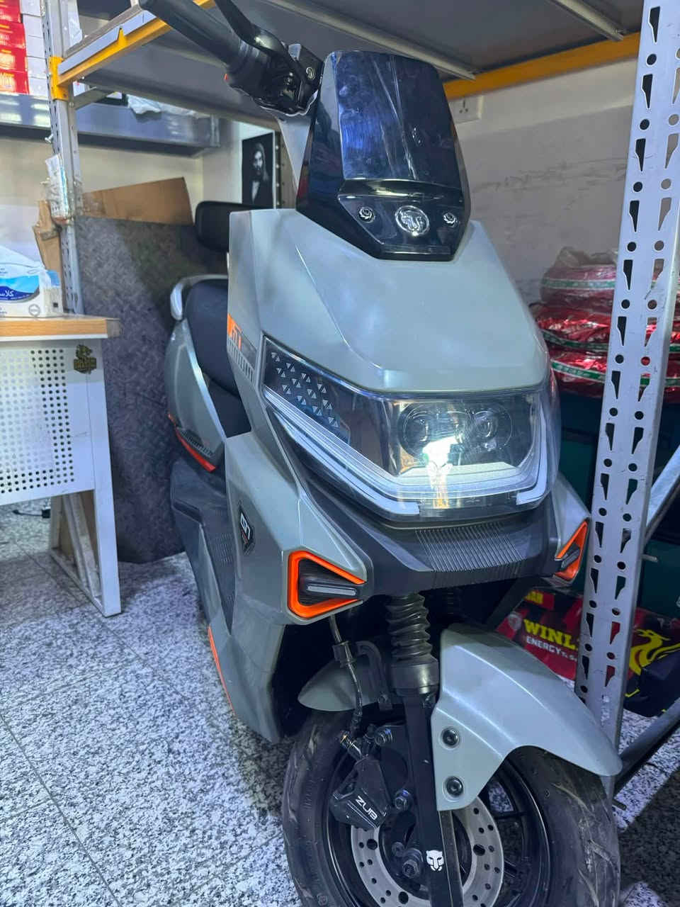 (( دراجه شحن فضائي )). 🔥🏍️

 
نظام 4 سرع 
قدرة الملف 1.500W
حجم التاير 10/300
تحتوي على نظام بلوتوث 🅱️
و تشغيل عن بعد 🛜
السرعه القصوى 60 🚀
تقطع مسافه 60 للشحنة الواحدة
 6 بطاريات حجم كبير 🔋
بطاريه موديل 2026 
ضمان لمده ثلاث اشهر 
متوفر الوان ( رصاصي . اسود . ابيض )

للاستفسار رقم ‪+964 776 098 8489‬
السعر | 1.150
مليون ومية وخمسين 

يوجد توصيل


**إذا كنت صاحب هذا الإعلان وتريد حذفه لأي سبب، رجاءا أرسل رسالة إلى الدعم الفني**